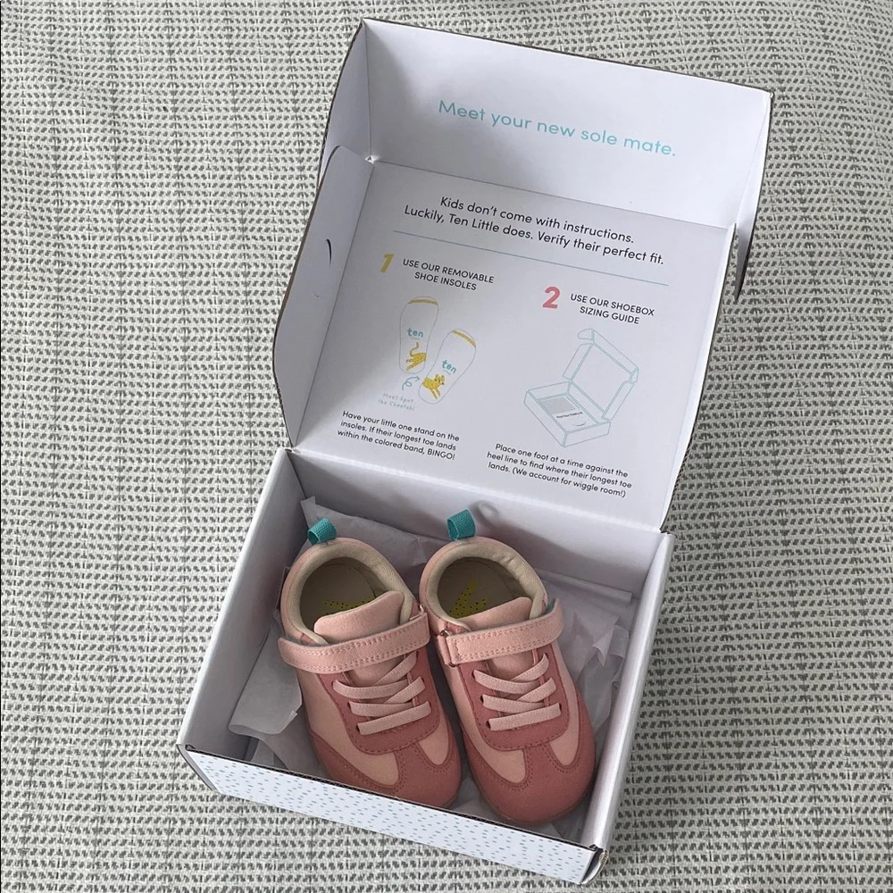 Ten Little Retro Pink Sneakers NIB - Picture 2 of 5